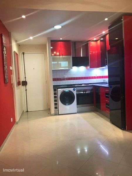 T1 Moderno Equipado e mobilado - Grande imagem: 2/8
