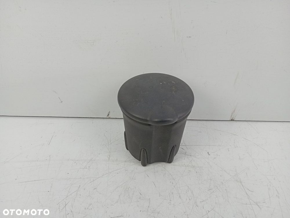 popielniczka vivaro a nissan primastar trafic ii scenic ii megane ii 8200079133 - 2