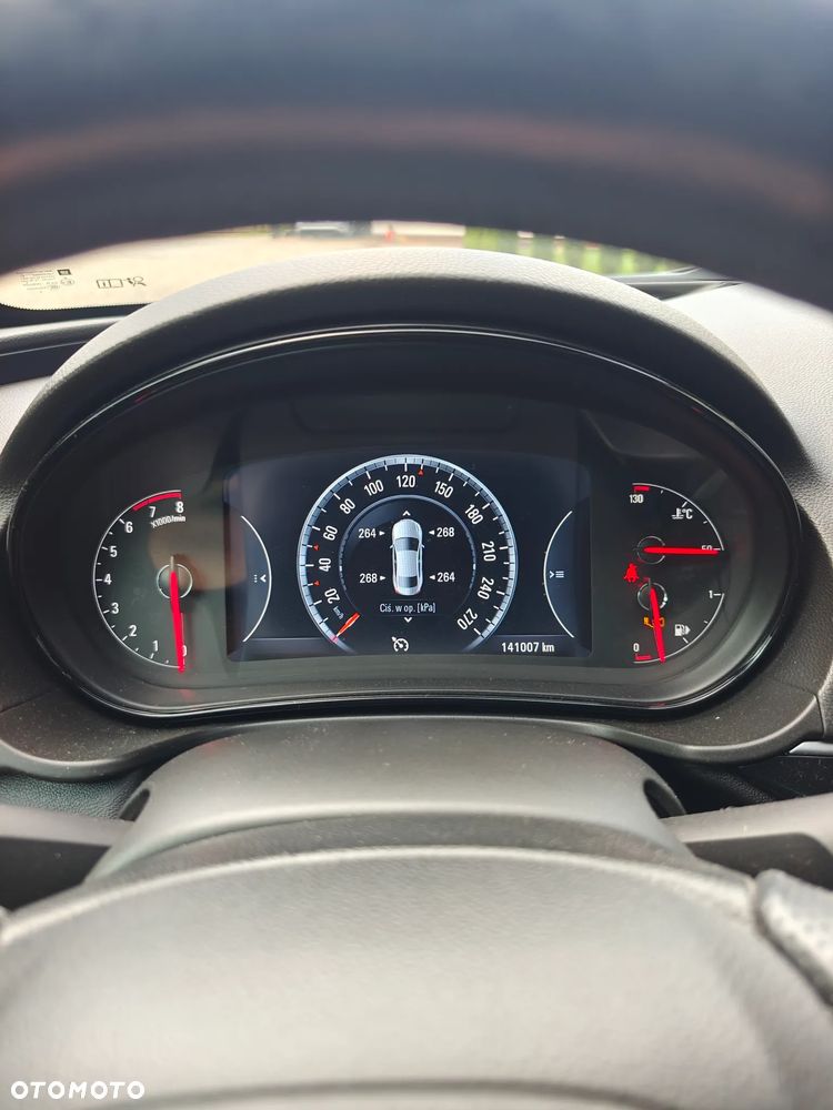 Opel Insignia - 11