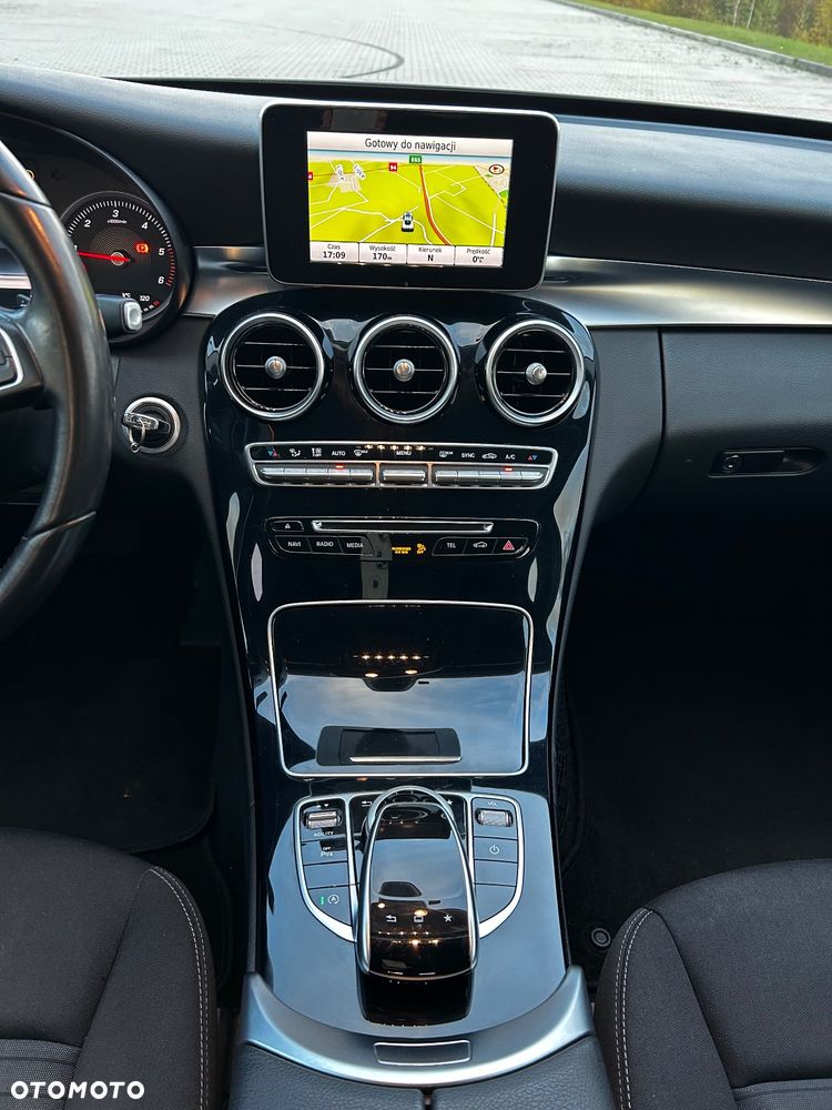 Mercedes-Benz Klasa C 200 (BlueTEC) d T 7G-TRONIC - 30