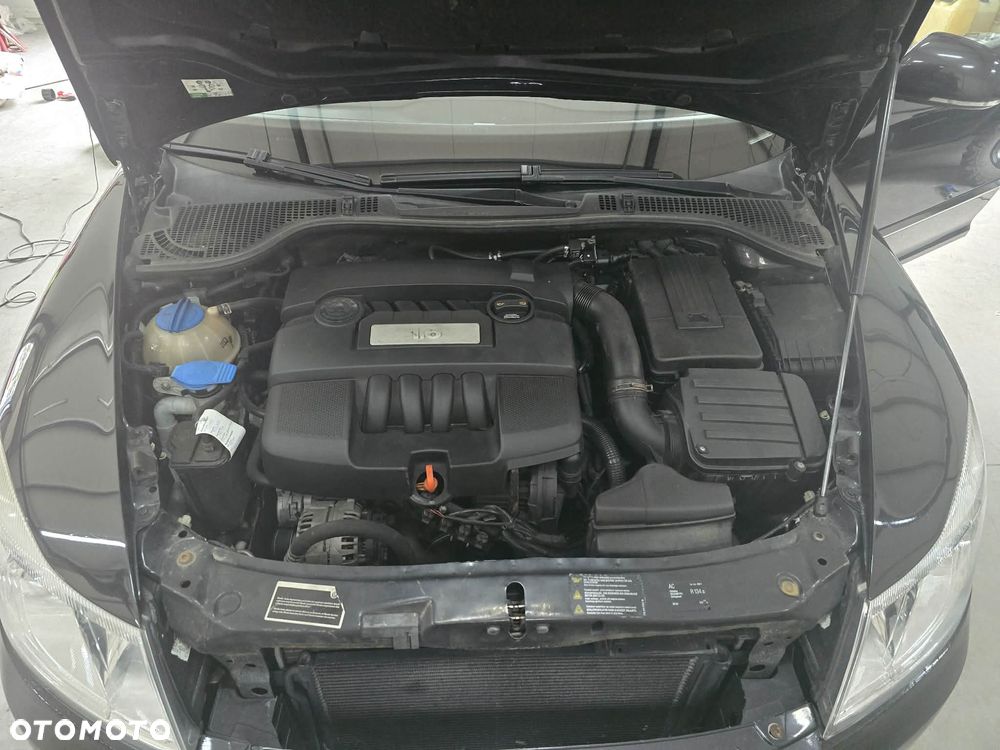 Skoda Octavia 1.6 Classic EU5 - 11