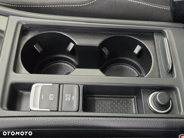 Volkswagen Golf - 12