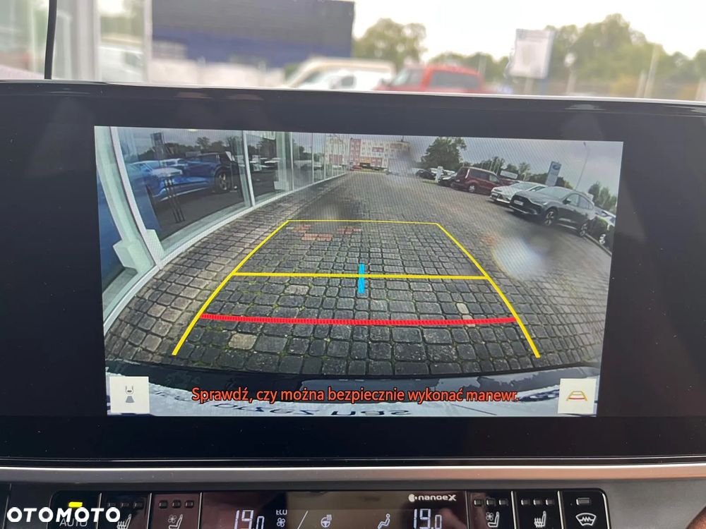 Toyota Camry 2.5 Hybrid Dynamic Force Prestige e-CVT - 12