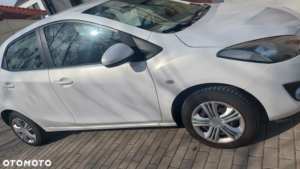 Mazda 2 1.3 MZR Active - 1