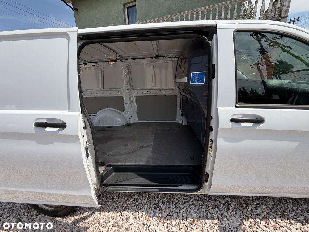 Mercedes-Benz VITO - 13