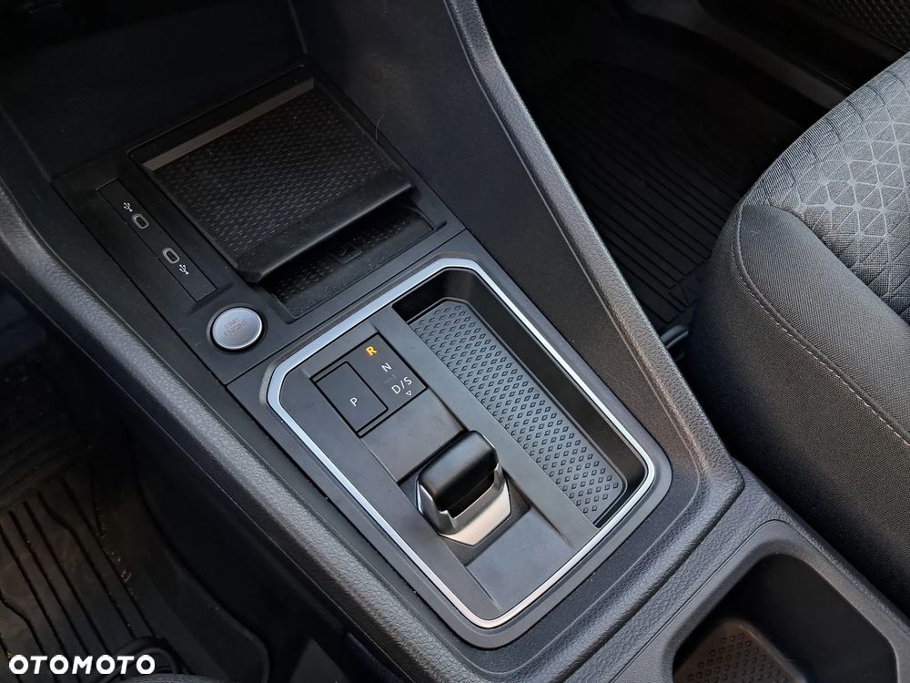 Ford Transit Connect - 23