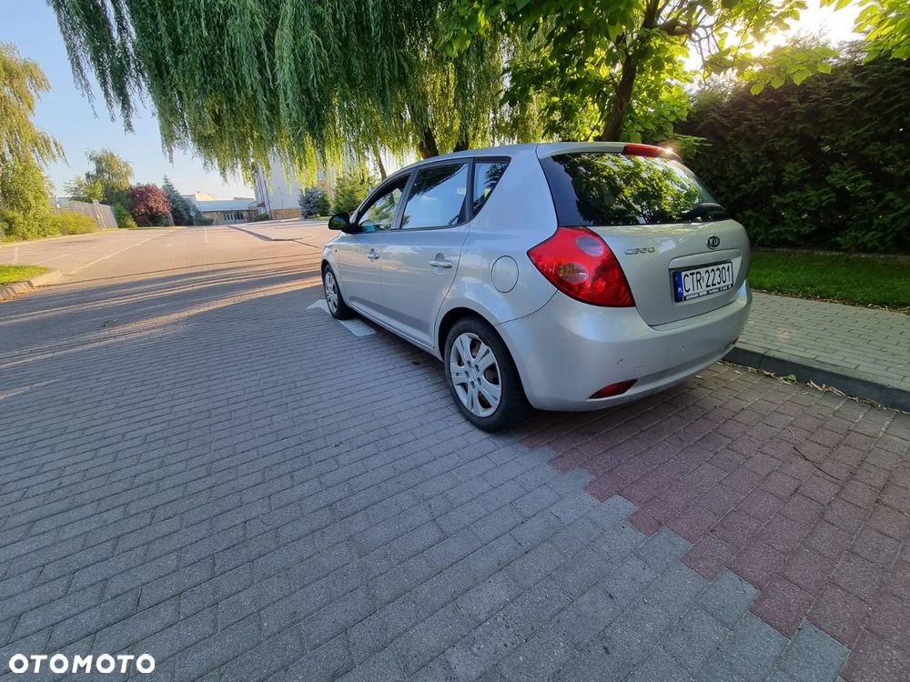 Kia Ceed - 3