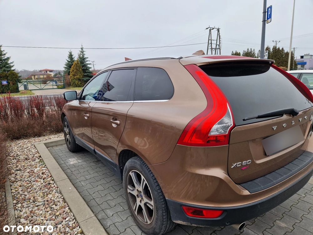 Volvo XC 60 D5 AWD Summum - 4