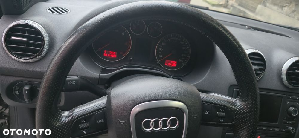 Audi A3 Sportback 2.0 TDI DPF Ambition - 8
