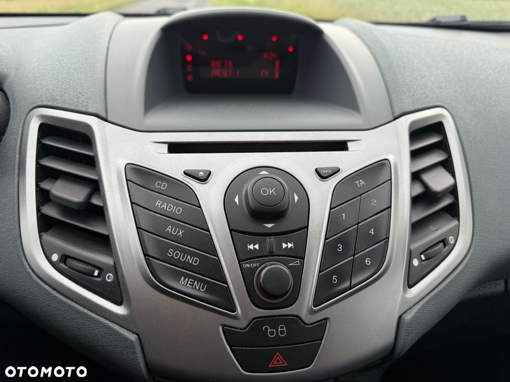 Ford Fiesta 1.25 SYNC Edition - 13