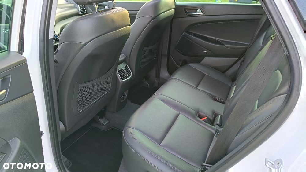 Hyundai Tucson 1.6 T-GDi Premium 4WD DCT - 24