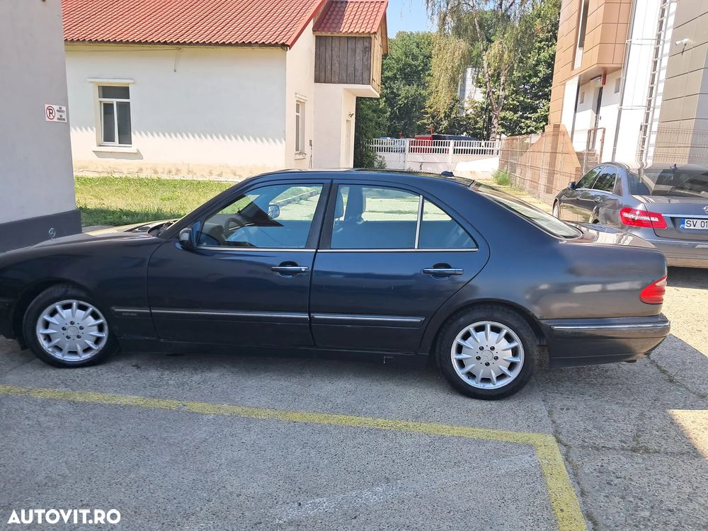 Mercedes-Benz E - 9