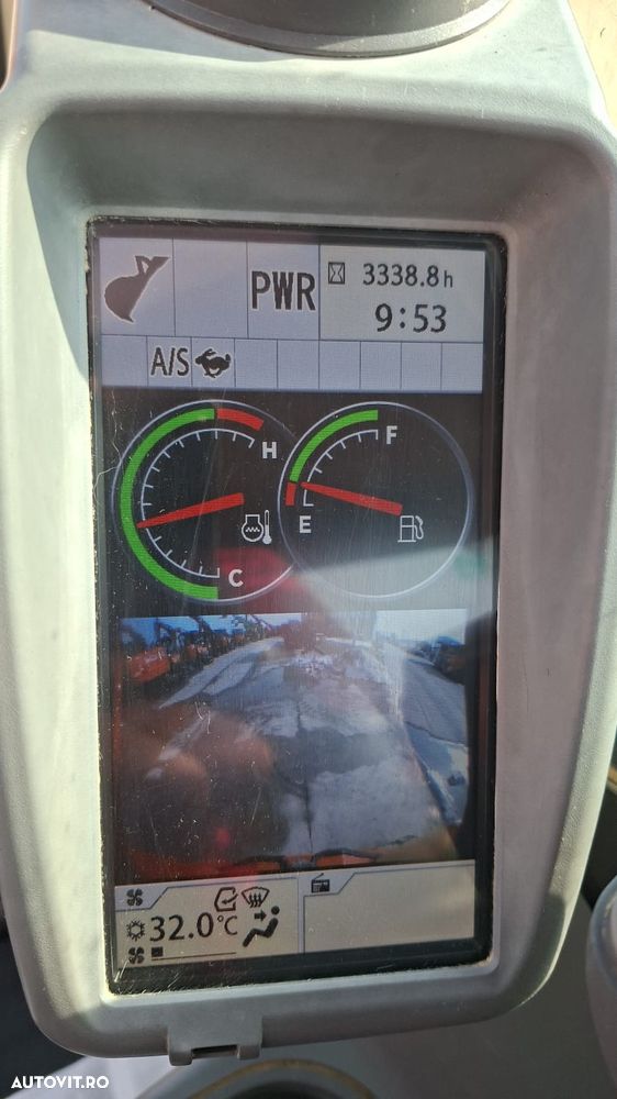 Hitachi ZX85, 2022, 3.339h, CUPLA RAPIDA HIDRAULICA +3 CUPE NOI, senile cauciuc 90%, masa operationala 8,6t, adanc sapare 5m, latime 2,2m, ridica 4,5t, inst picon, LAMA NIVELARE, aer cond, Camera spate, leasing 4 ani, STARE FOARTE BUNA, PROMOTIE 59.900eur+Tv - 4