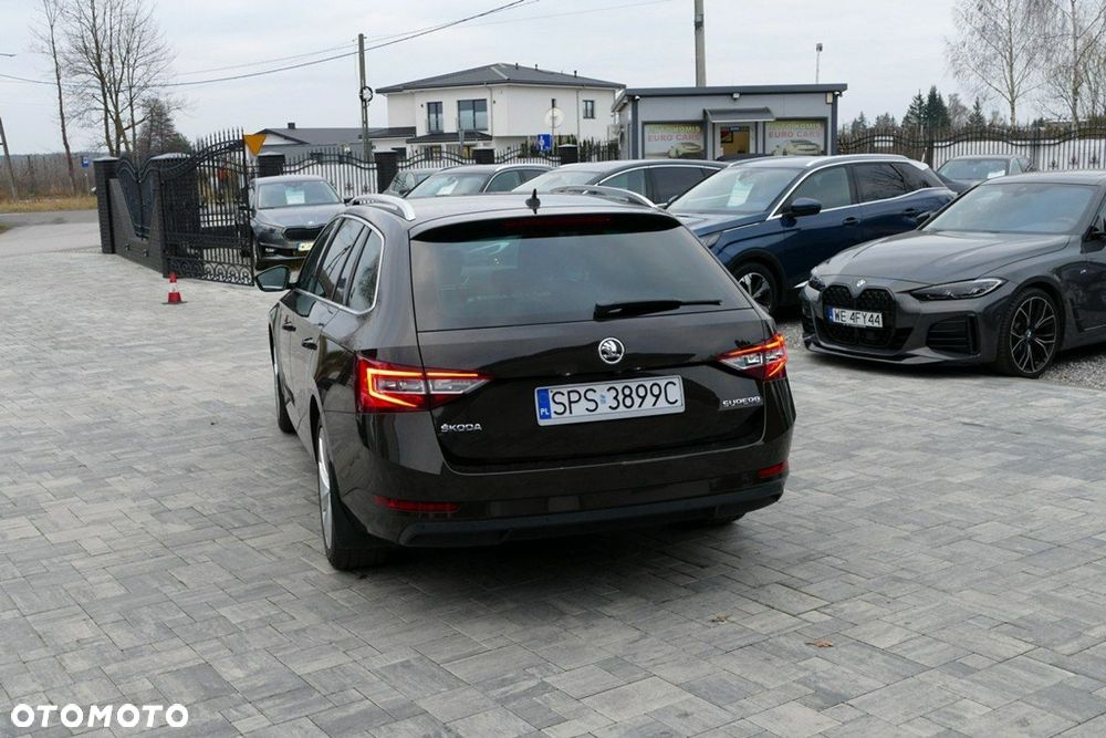 Skoda Superb - 12