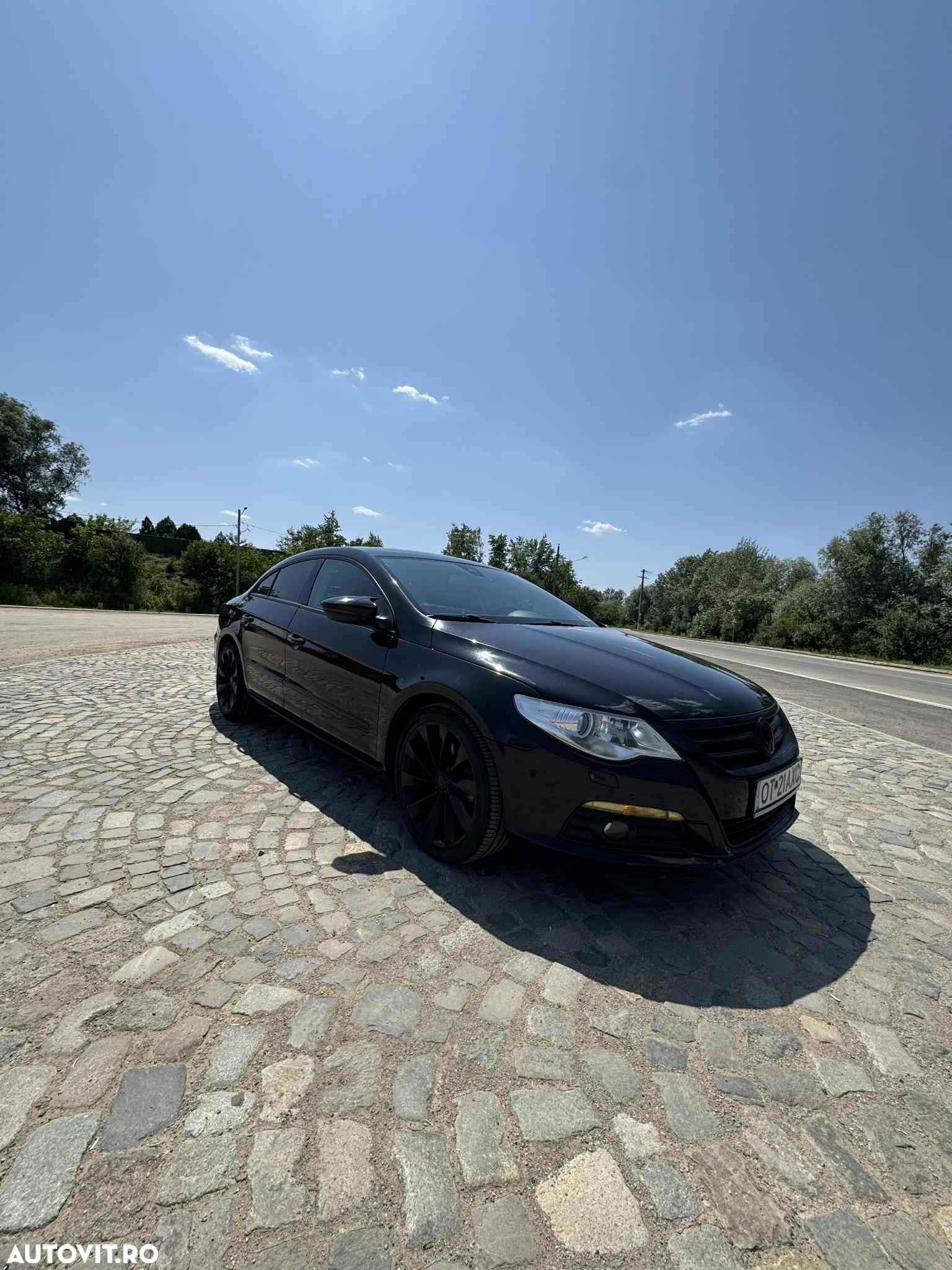 Volkswagen Passat 2.0TDI Sportline DPF DSG - 23