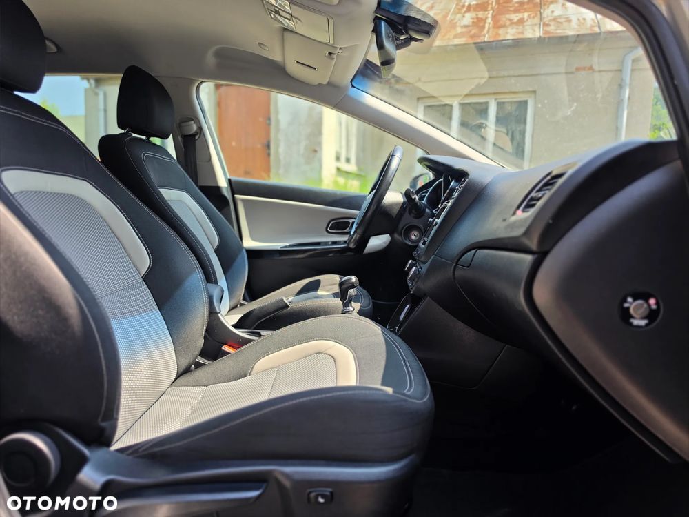Kia Ceed - 22