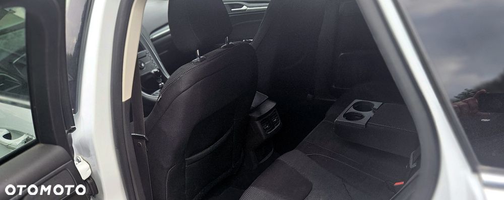 Ford Mondeo 2.0 TDCi Titanium - 11