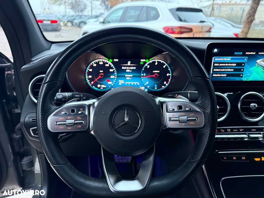 Mercedes-Benz GLC 300 d 4Matic 9G-TRONIC AMG Line - 37