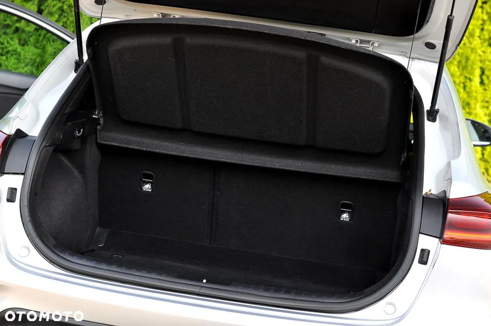 Kia XCeed 1.6 CRDi SCR L Business Line - 15