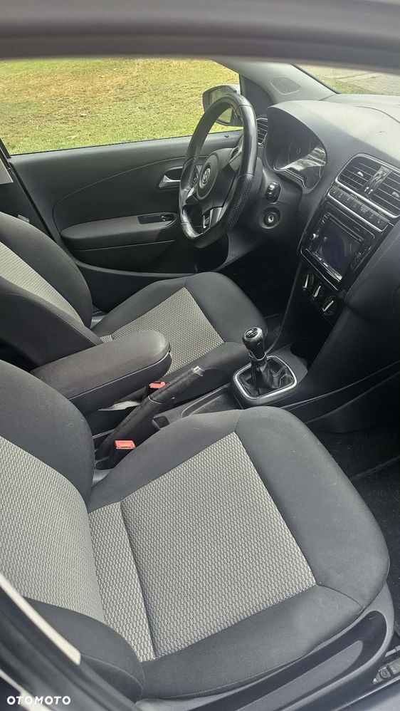 Volkswagen Polo - 9