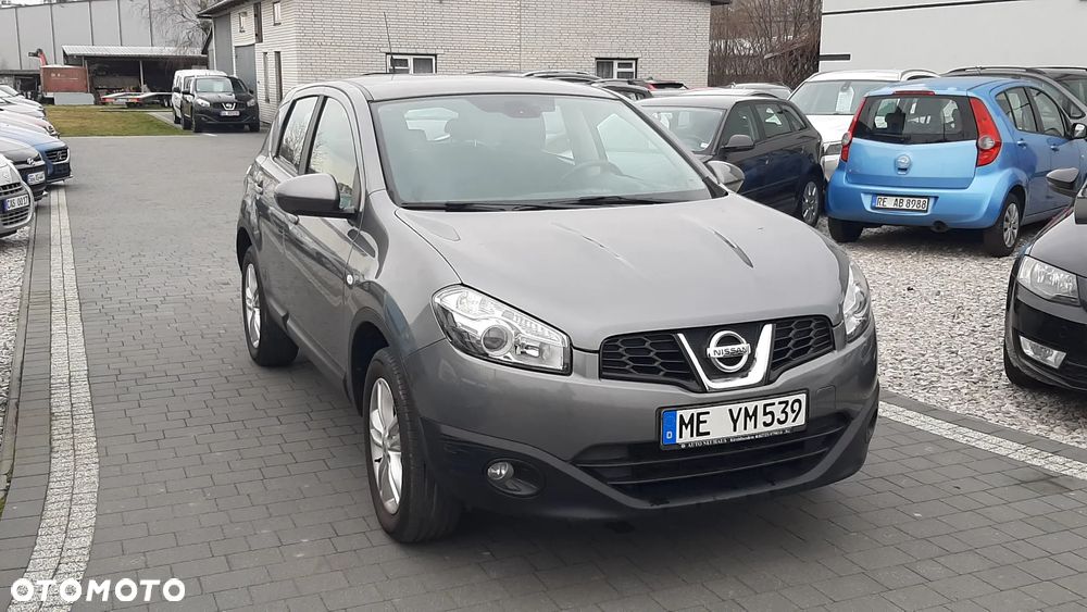 Nissan Qashqai 2.0 4 x 4 visia - 2