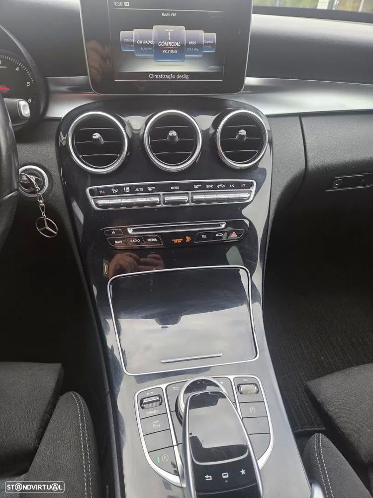 Mercedes-Benz C 200 - 3