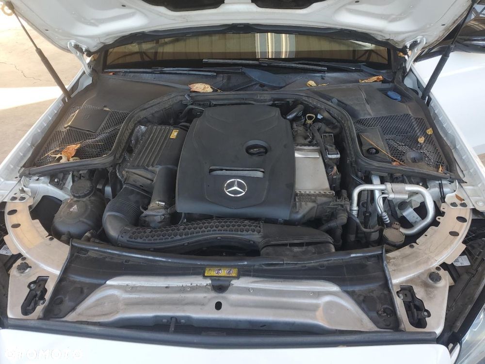 Mercedes-Benz Klasa C 300 9G-TRONIC Exclusive - 10