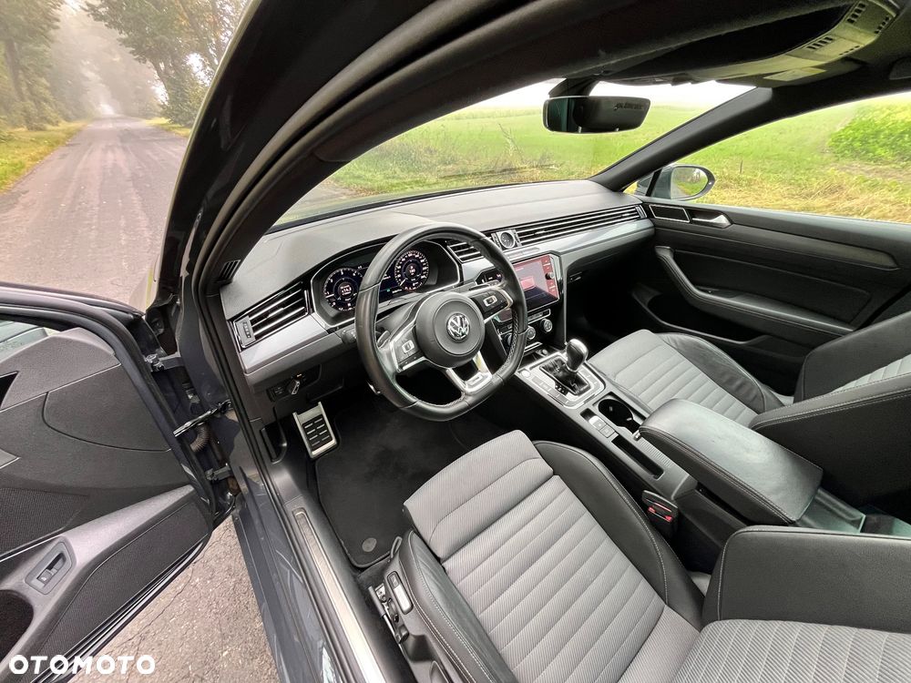 Volkswagen Passat - 8