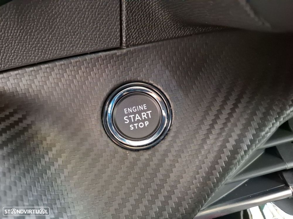 Peugeot 2008 1.2 Hybrid GT e-DCS6 - 16