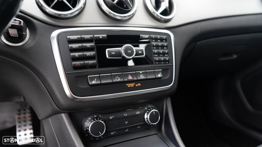 Mercedes-Benz GLA 200 - 13