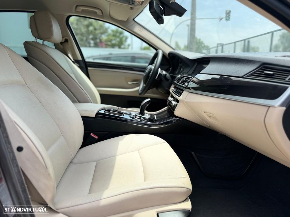 BMW 520 d Exclusive Auto 123g - 28