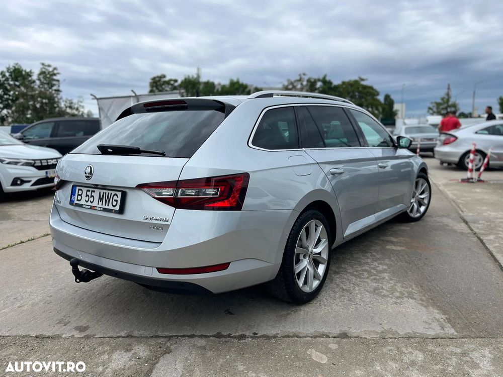 Skoda Superb 2.0 TDI DSG 4X4 Style - 3