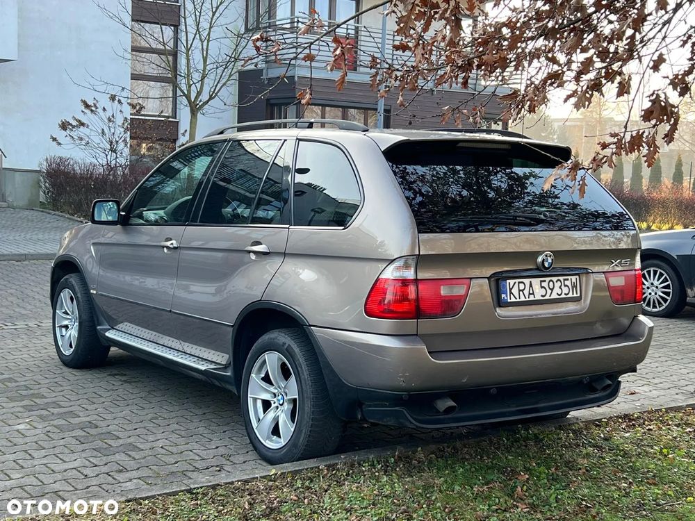 BMW X5 3.0 i - 8