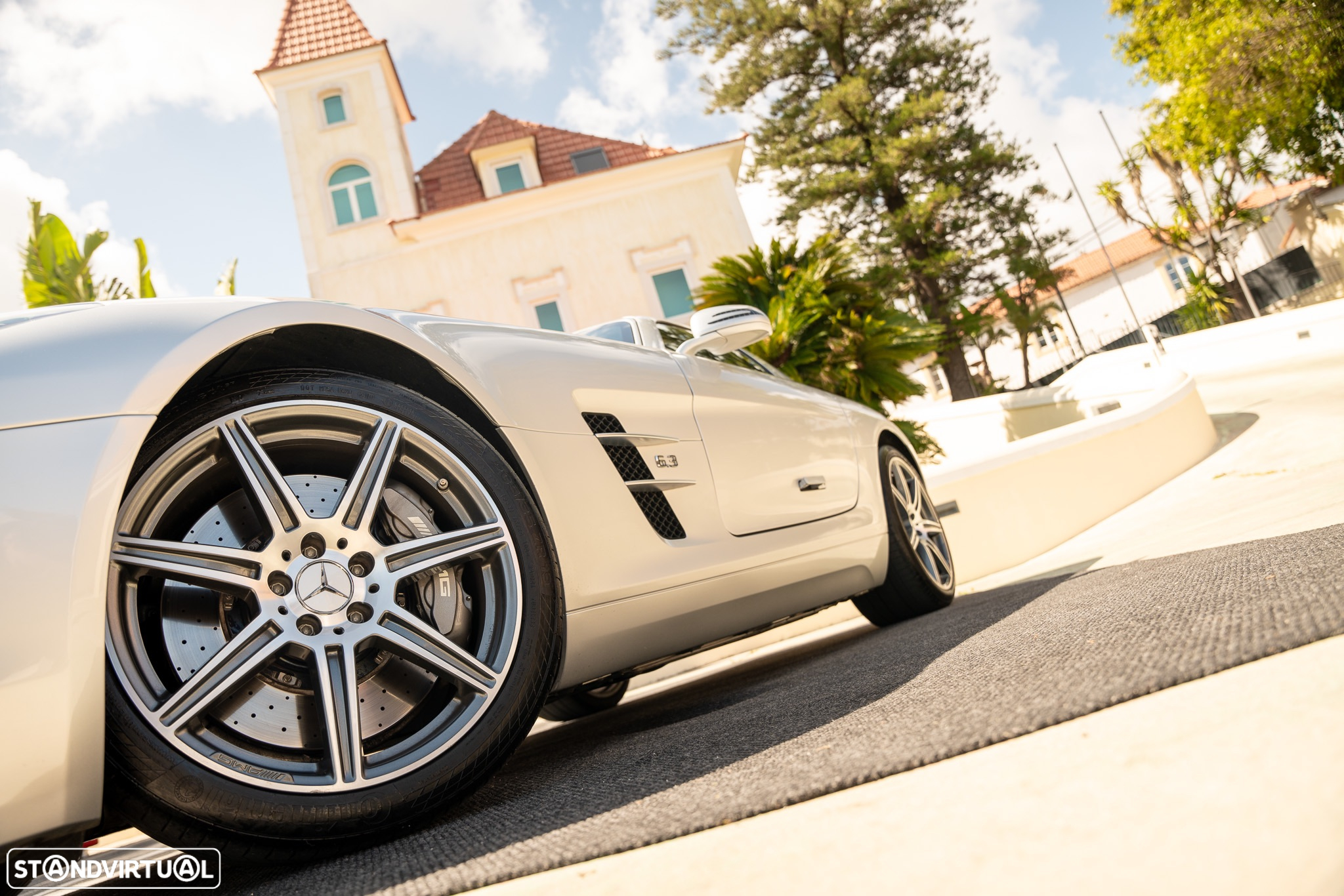 Mercedes-Benz SLS 63 AMG Standard - 7