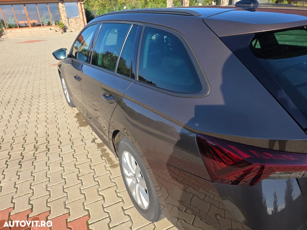 Skoda Octavia Combi Diesel 2.0 TDI DSG Style - 9