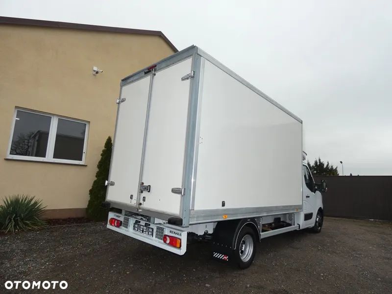 Renault Master, kontener, bliźniaki 16, LED - 6