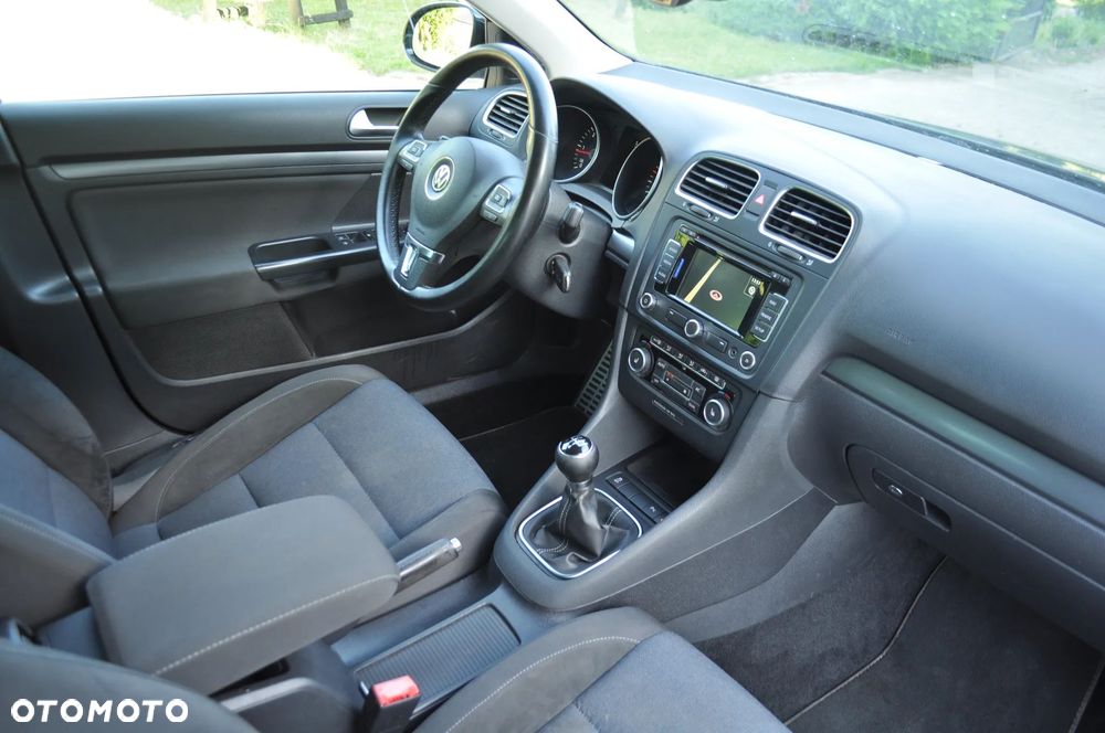 Volkswagen Golf 1.6 TDI Highline - 11