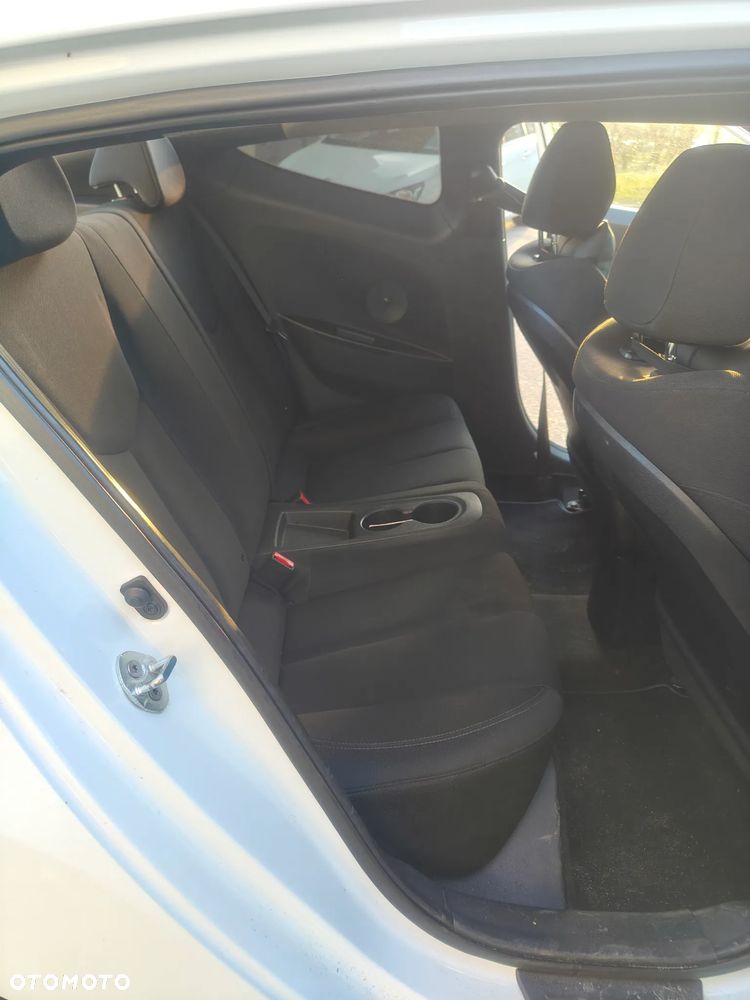 Hyundai Veloster 1.6 Style - 10