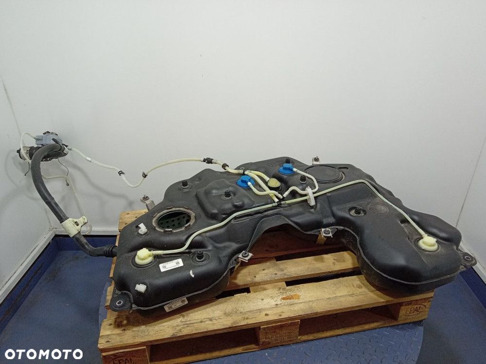 MERCEDES GLE W167 ZBIORNIK BAK PALIWA BENZYNA A1674707203 - 1