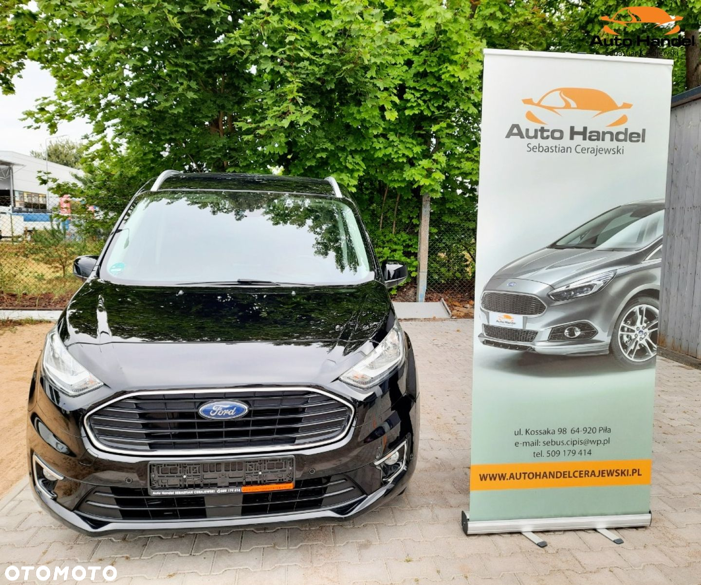 Ford Tourneo Connect Grand - 4