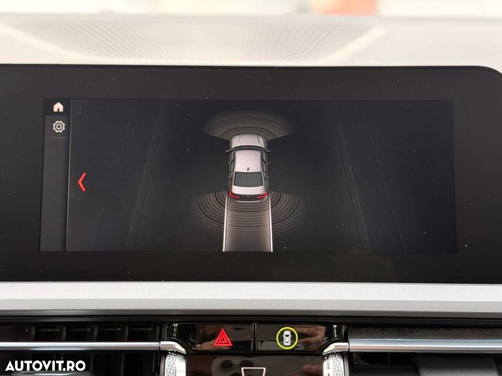 BMW Seria 3 320i AT - 27