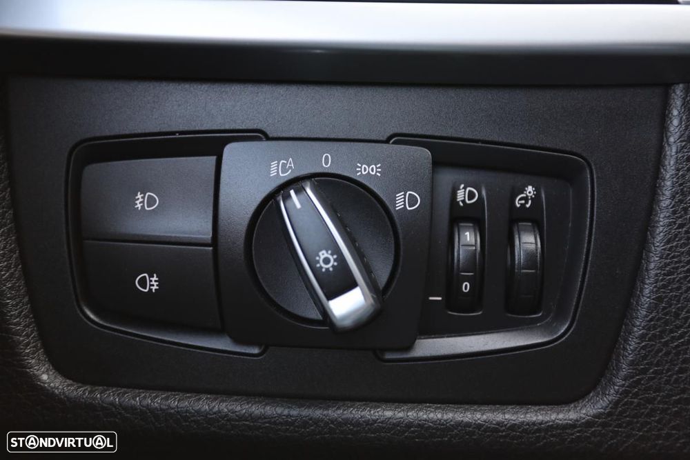 BMW 318 d Line Sport Auto - 13