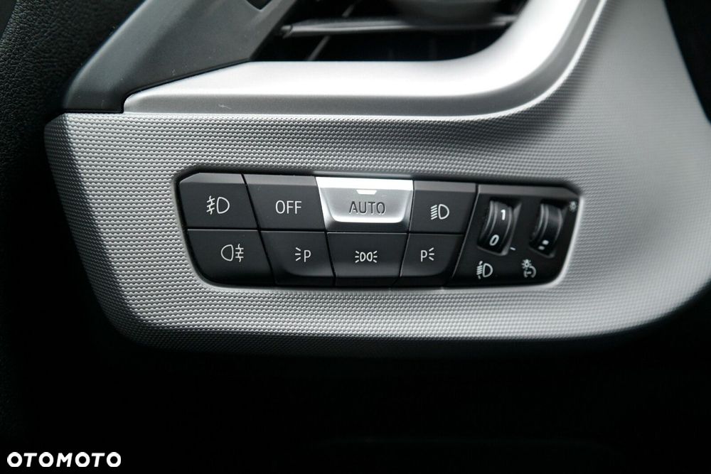 BMW Seria 1 118i Advantage - 22