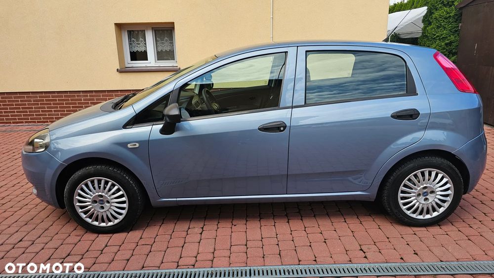 Fiat Grande Punto Actual 1.2 8V Estiva - 3