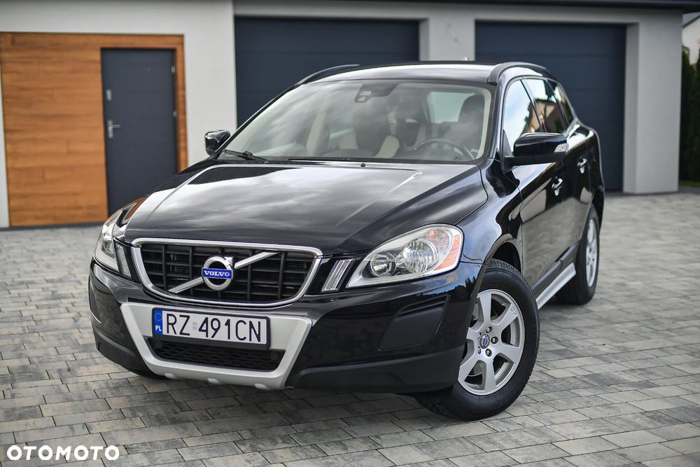 Volvo XC 60 D5 AWD - 11