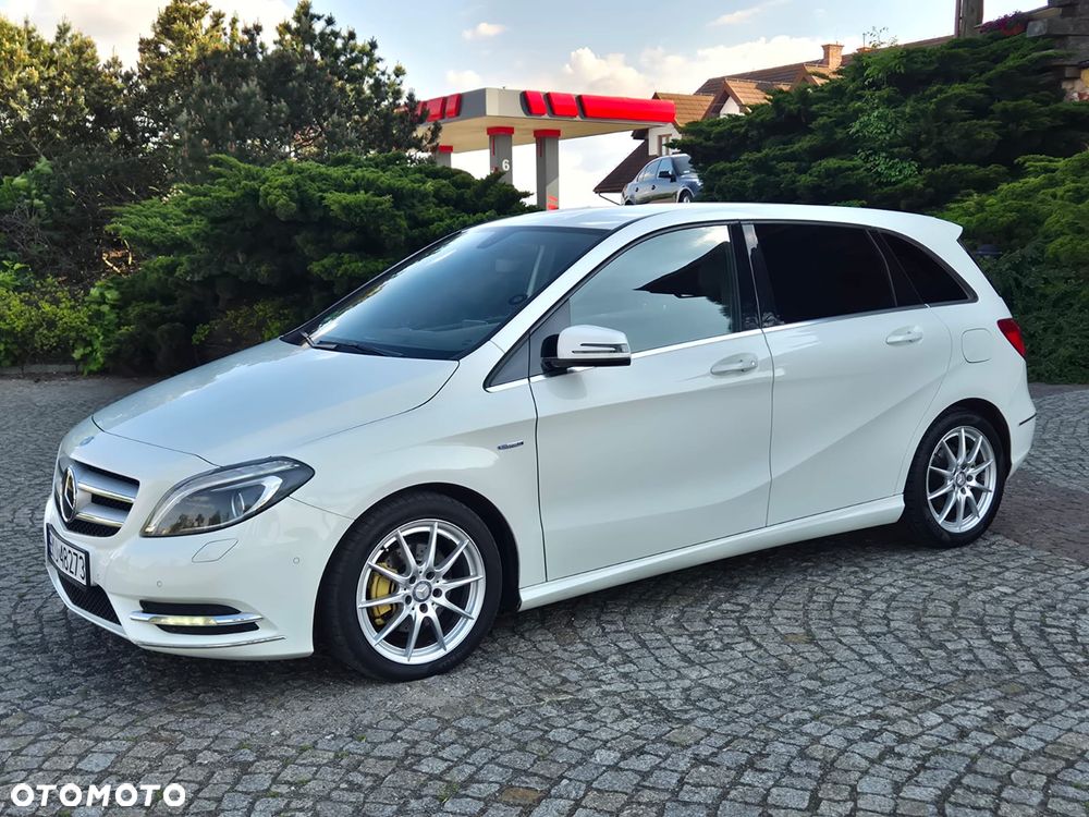 Mercedes-Benz Klasa B 180 CDI (BlueEFFICIENCY) - 15