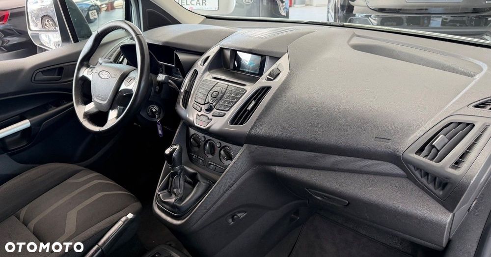 Ford Transit Connect - 22