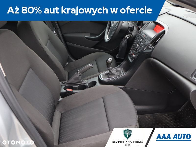 Opel Astra - 10