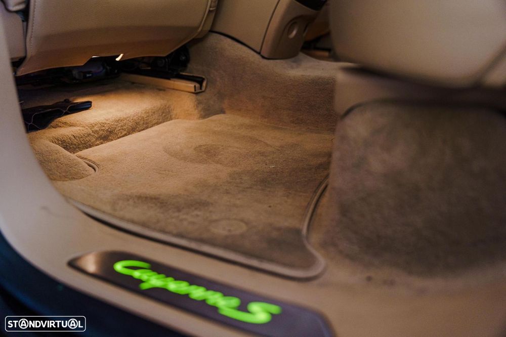 Porsche Cayenne S - 15