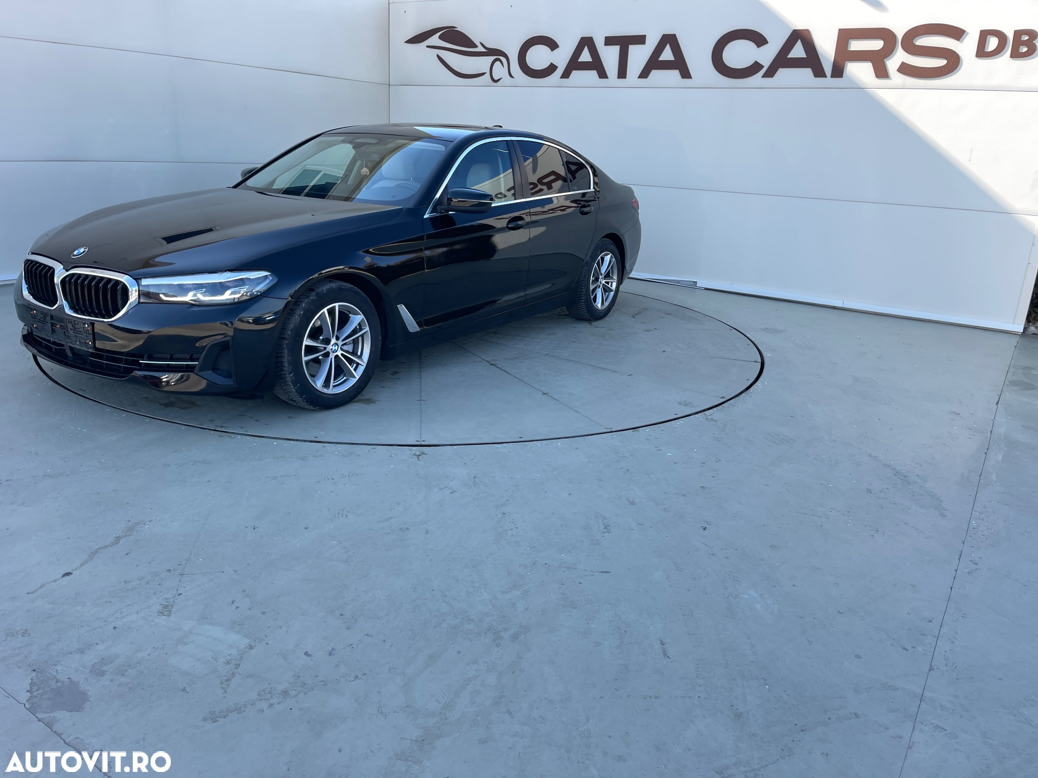 BMW Seria 5 520i AT MHEV - 4